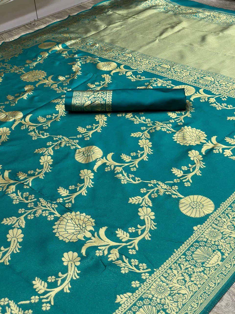 kanjivaram soft art silk saree