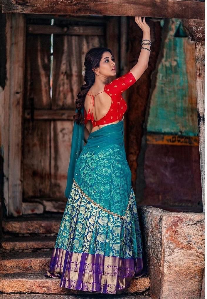 Elegant Blue Chanderi Silk Choli with Embroidered Pattern and Dupatta