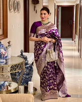 Women's Floral Zari Woven Design Soft Silk Banarasi Jacquard Saree