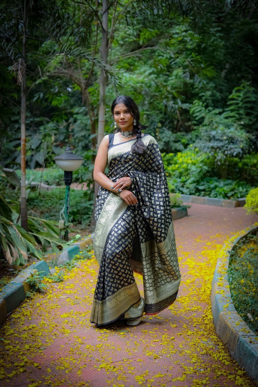 Timeless Black Banarasi Soft Silk Saree with Intricate Zari Work