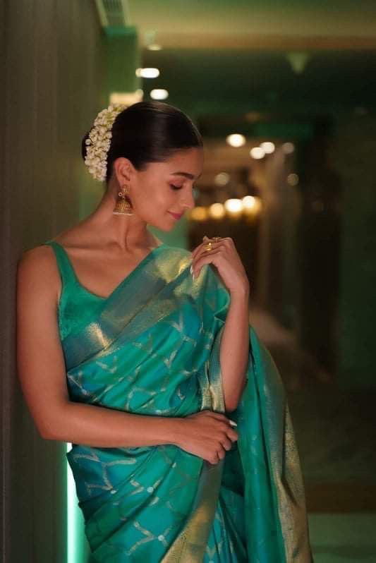 aliya woven soft silk jacquard saree