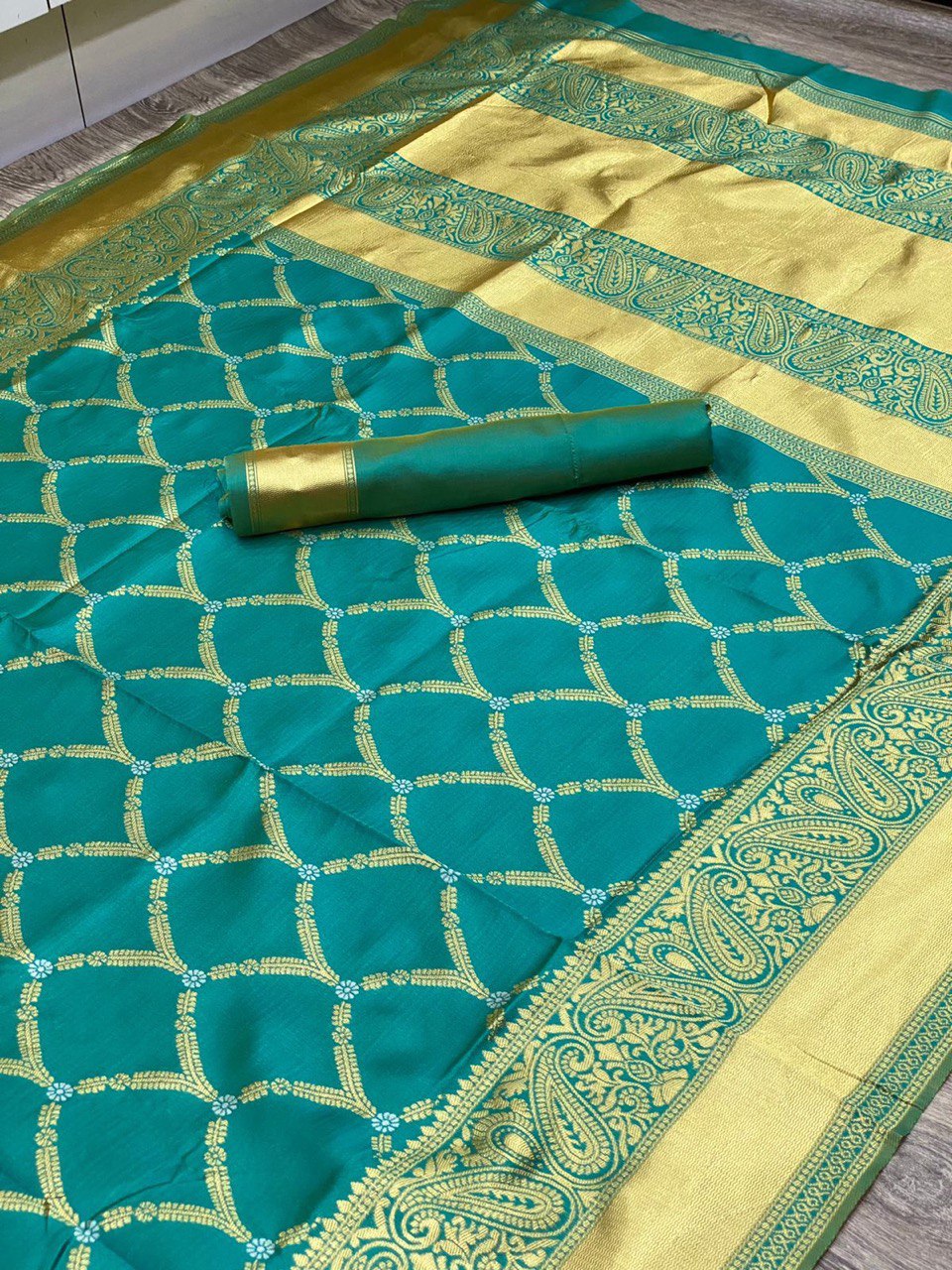 unique soft silk saree
