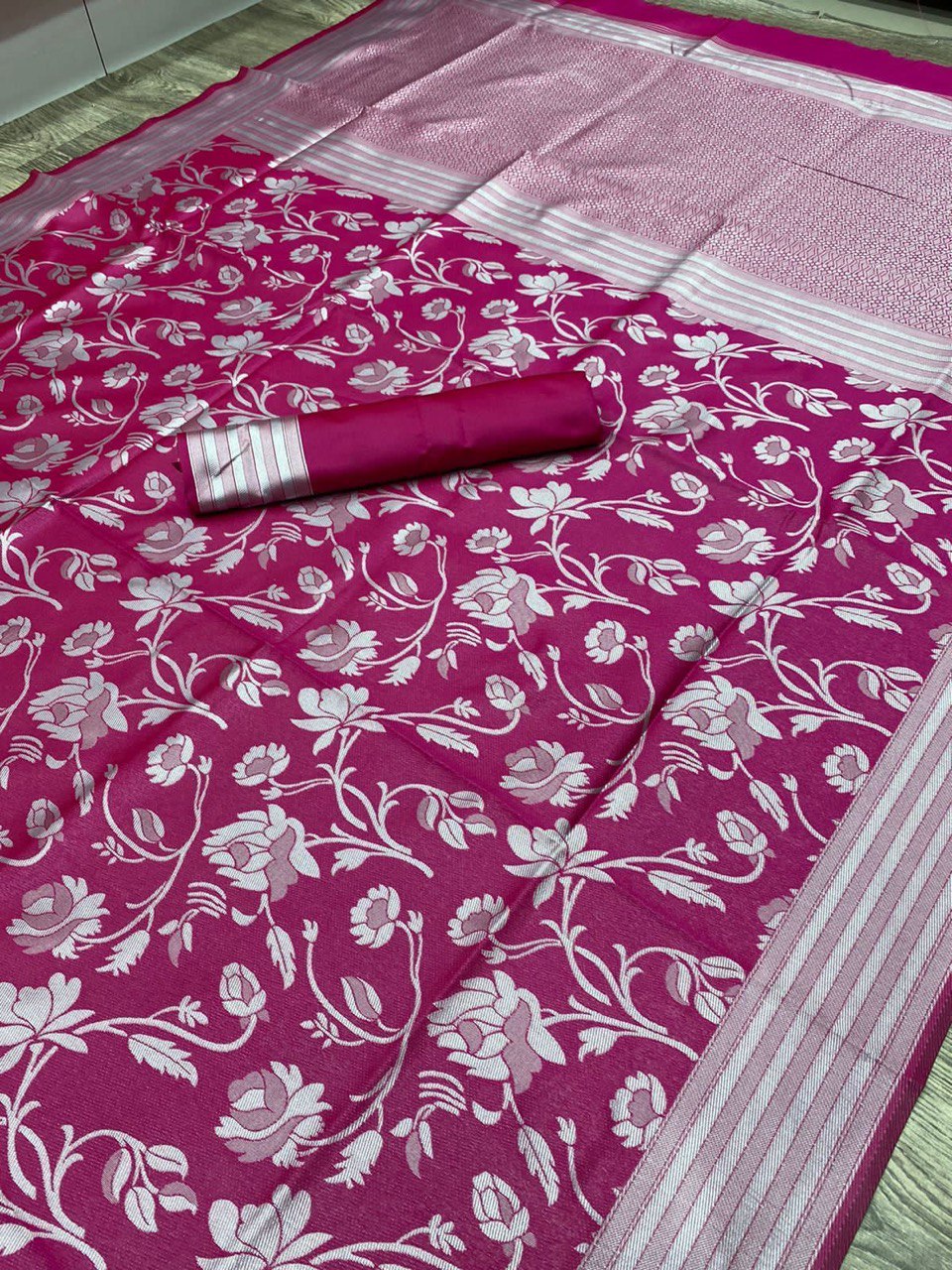 jacquard silk saree for wedding