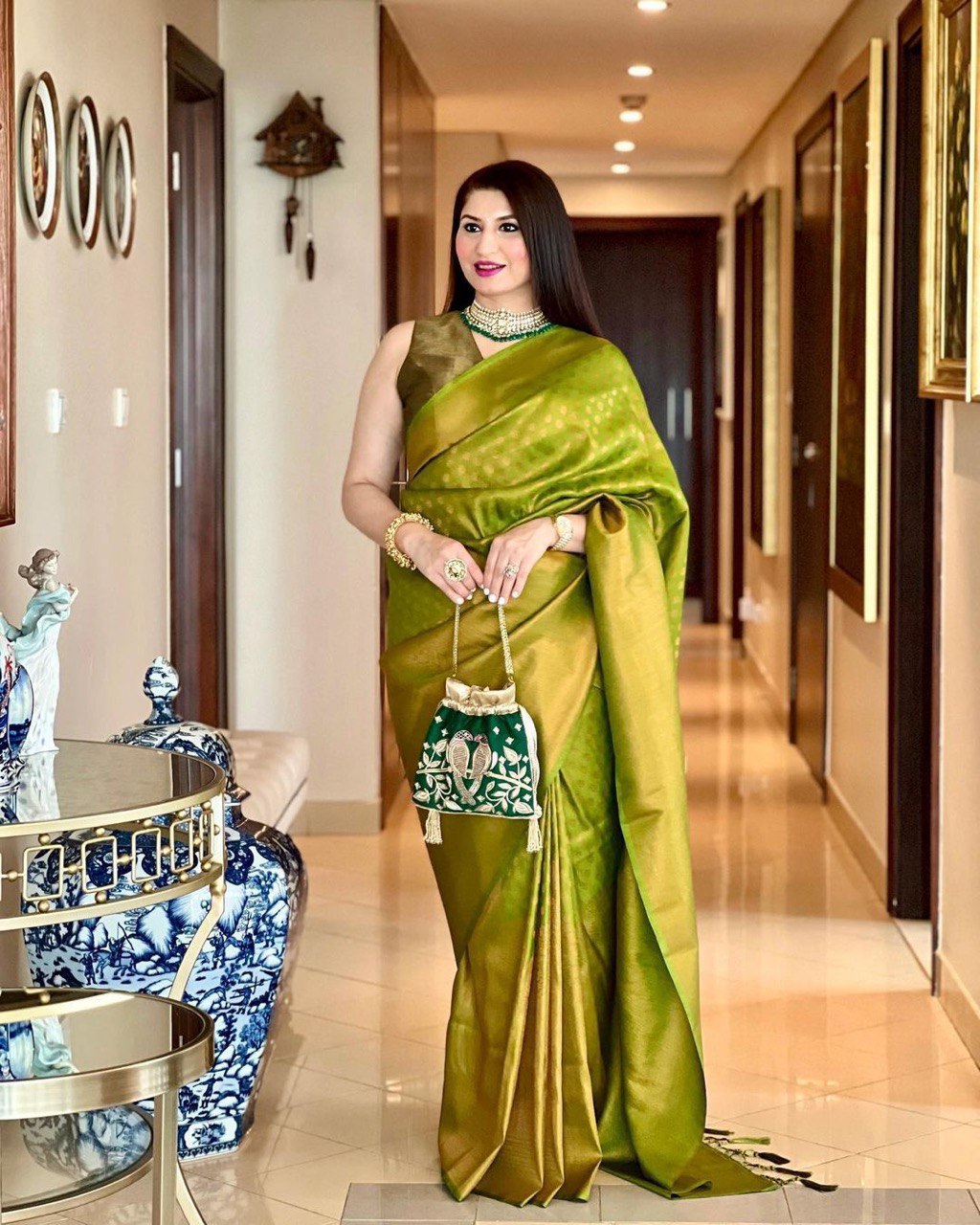 Regal Women's Green Banarasi Saree with Exquisite Zari Work, Perfect for Special Occasions