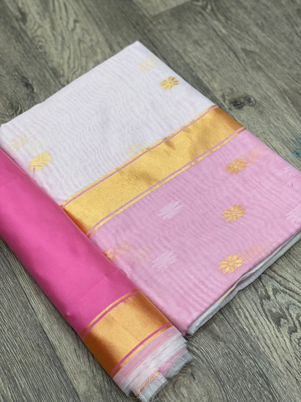 white linen cotton saree
