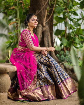 Heavy Embroidery Kanjivaram Pure Zari Silk Saree with Blouse for Wedding