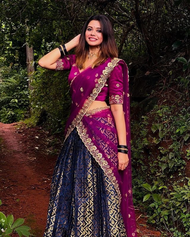 Navy Blue Color Lehenga Kanjivaram Silk Zari Half Sarees