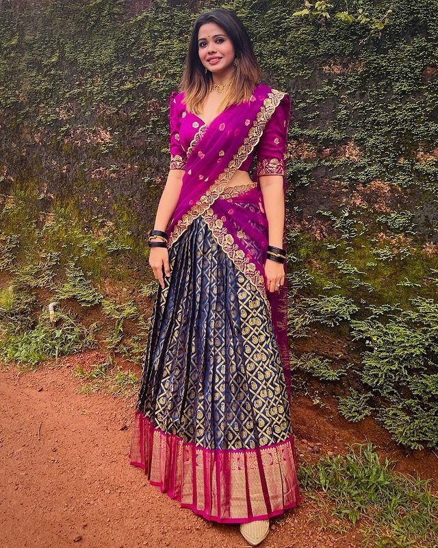 Navy Blue Color Lehenga Kanjivaram Silk Zari Half Sarees