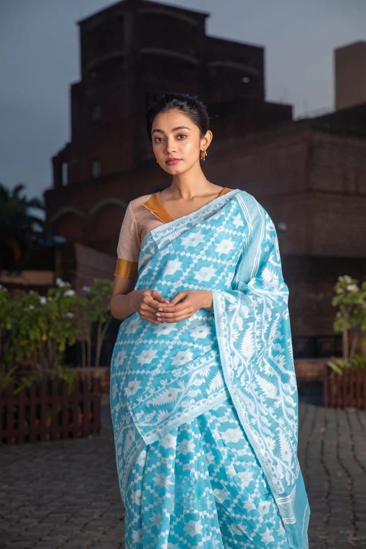 blue color jacquard cotton silk jamdani saree