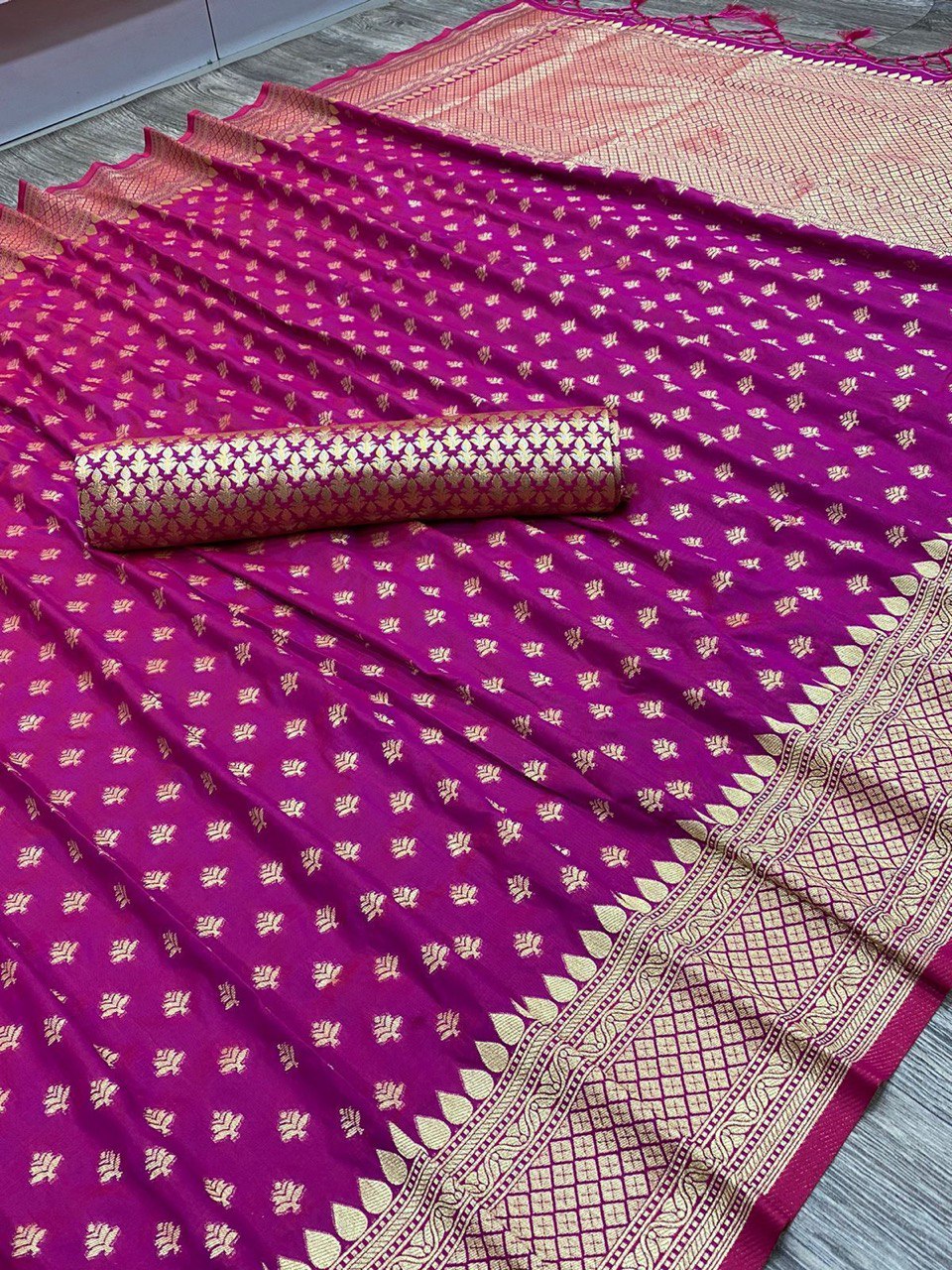 Violet Color Zari Woven Soft Silk Jacquard Saree for Party Wear