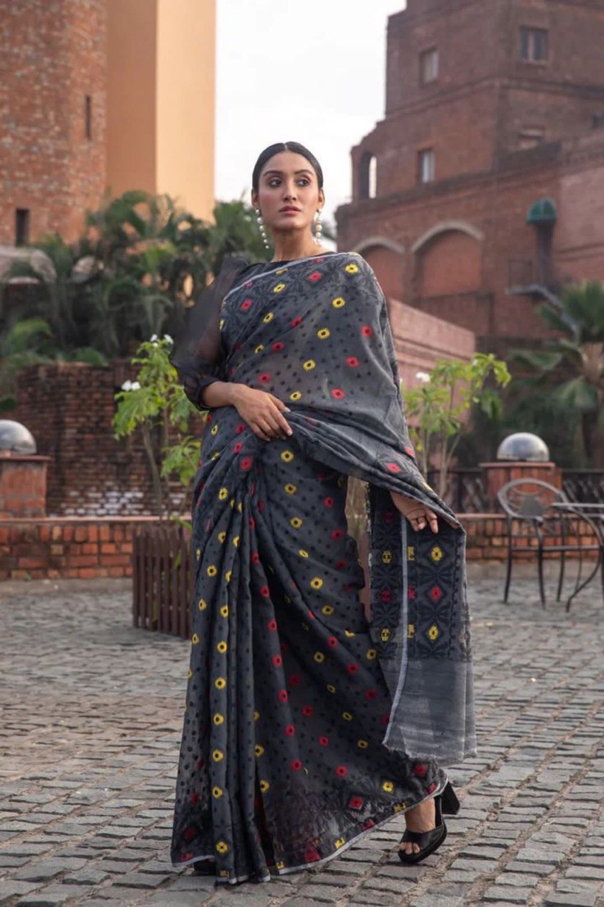 Chic Black Banarasi Silk Saree with Slab Weaving Design for Formal Events